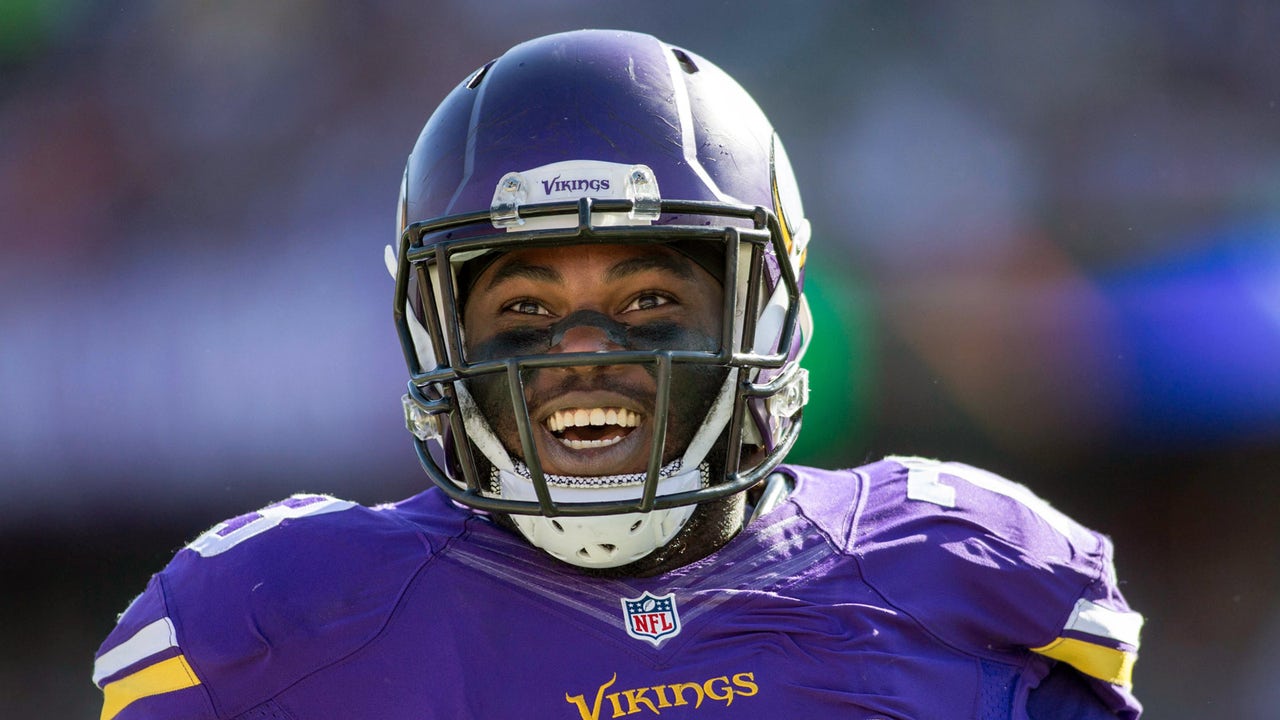 Vikings' Sharrif Floyd shares his story to inspire foster kids